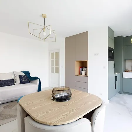 Balivia Furnished Flat 아파트